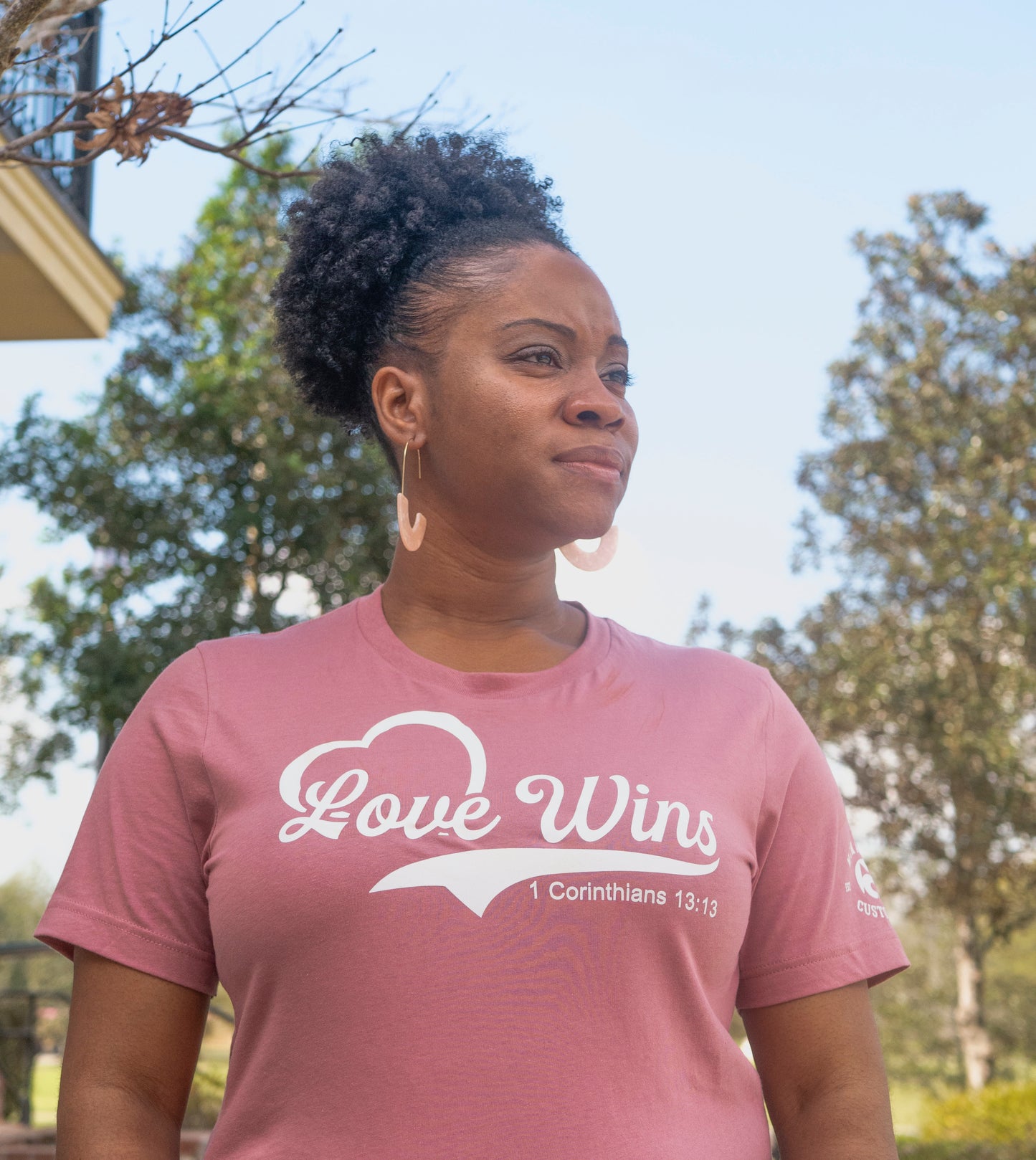 Love Wins Tee - Mauve